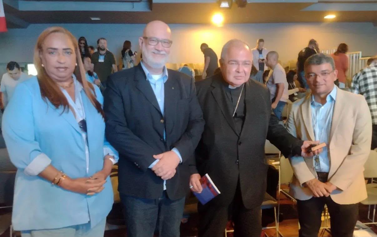 Márcio de Jagun com o Cardeal Arcebispo D. Orani Tempesta