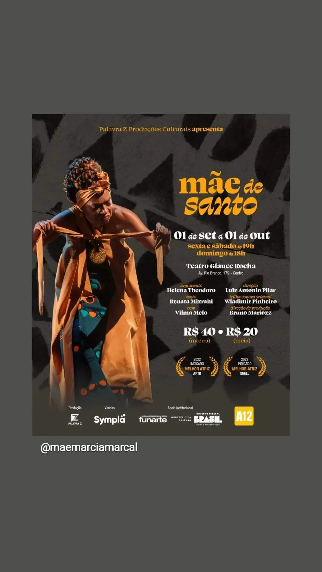 Teatro, mae de santo.